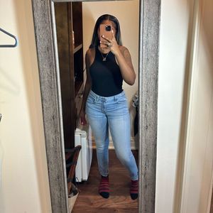 American Eagle Low rise Light Denim Low Rise Skinny Denim Jeans SZ 12